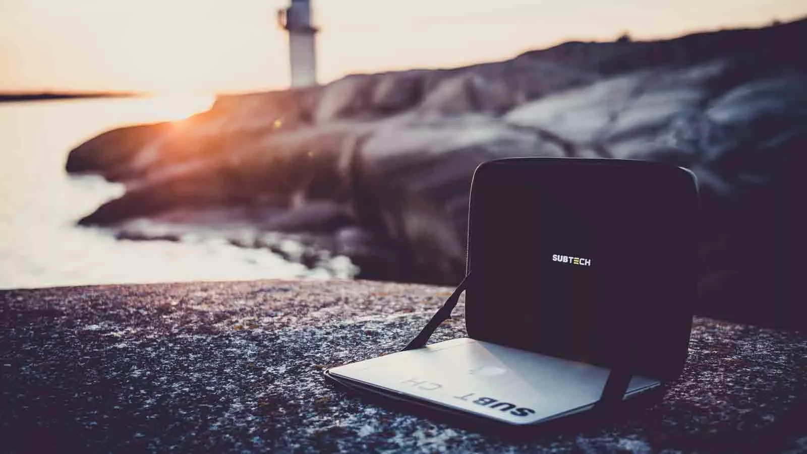 DRYCASE_Sunset.jpg DRYCASE LAPTOPHÜLLE 15" (MB Pro)