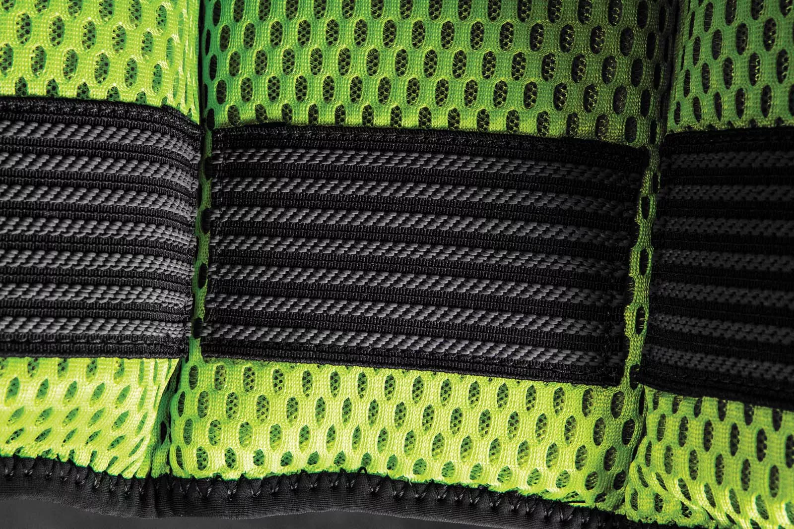 PFD_30_BK_4.jpg P2 PFD