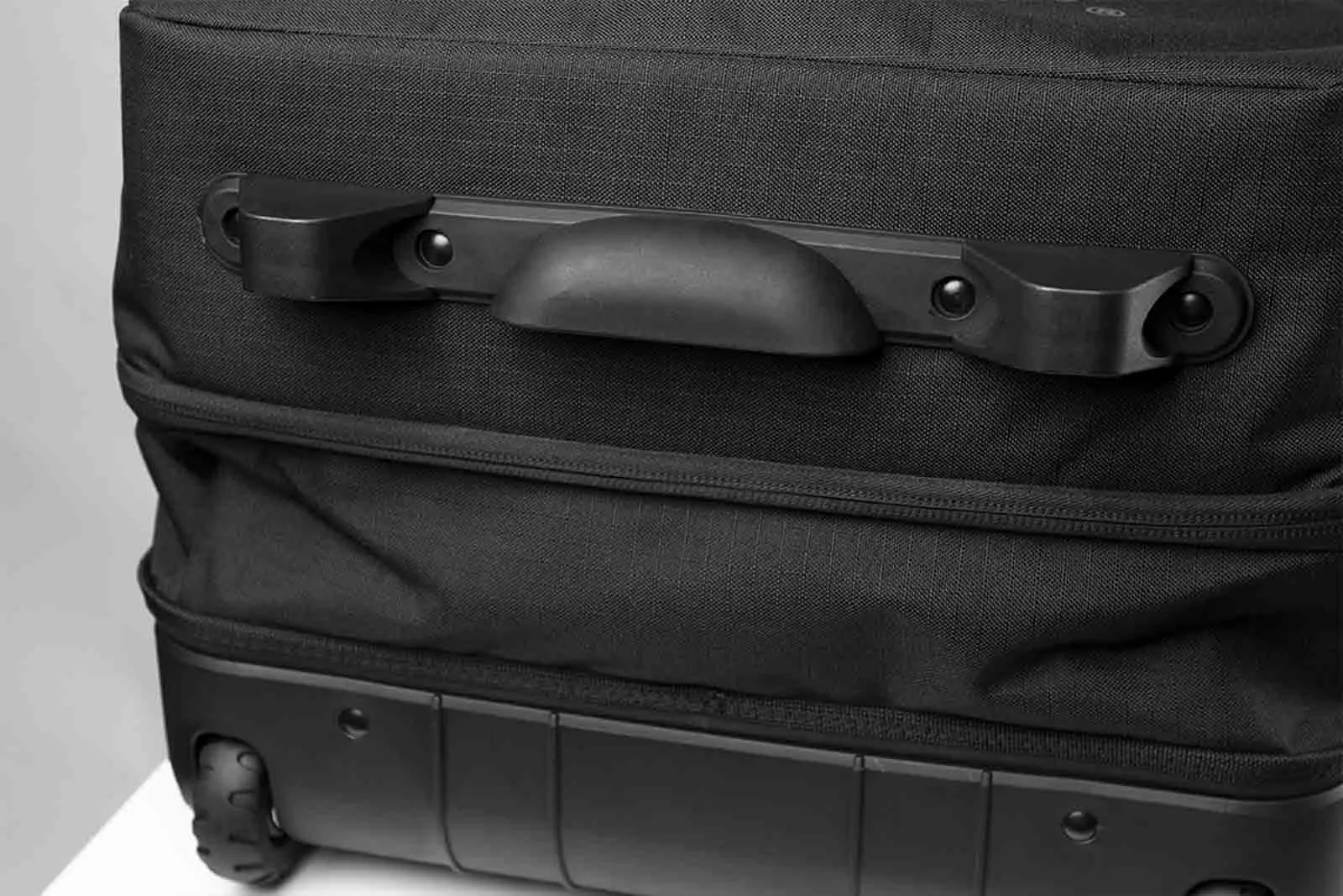100L-Roller-Bag-9.jpg 100L Rollentasche