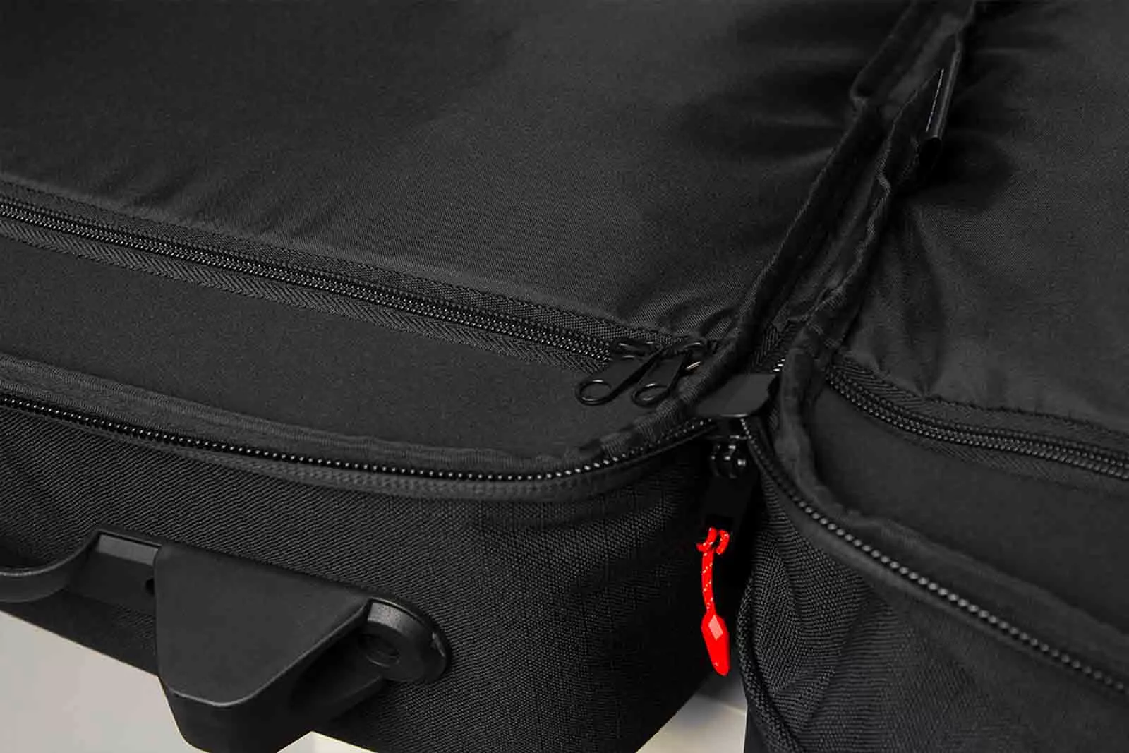 100L-Roller-Bag-11.jpg 100L Rollentasche